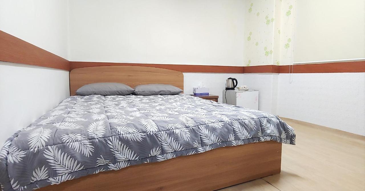 Мотель Healinghouse Peakjang Buyeo Екстер'єр фото