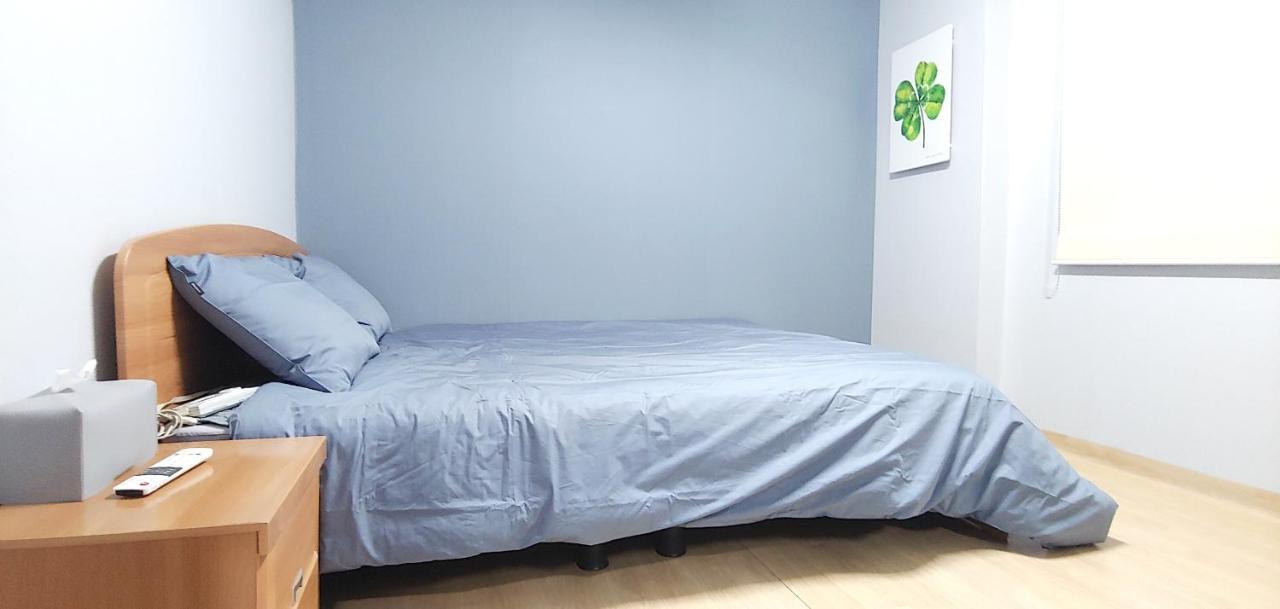 Мотель Healinghouse Peakjang Buyeo Екстер'єр фото